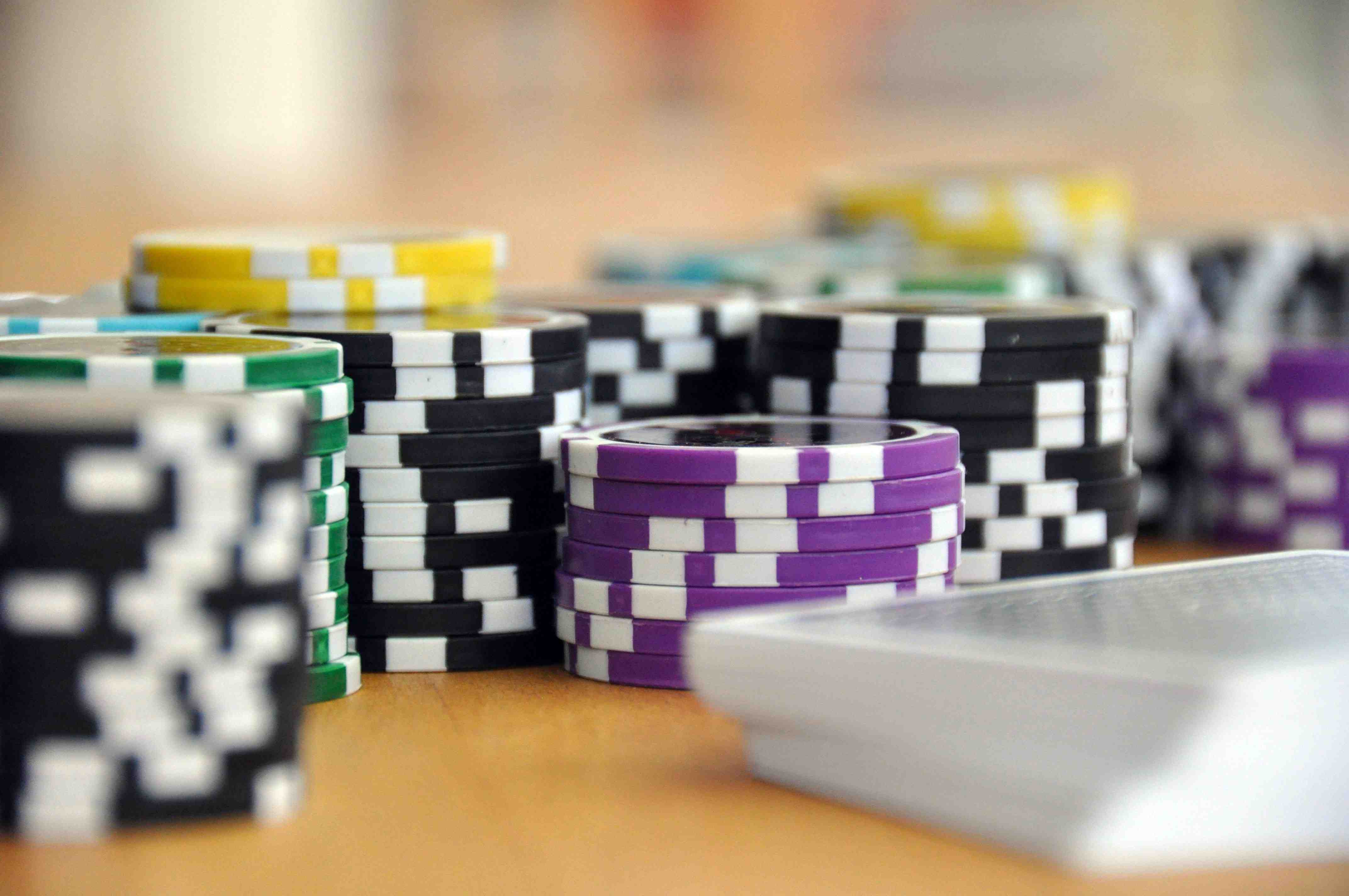 Pemutaran live casino di 4dslot88 dengan dealer langsung yang ramah